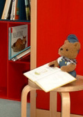 Lesender Teddy